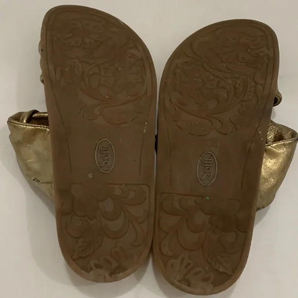 Sofft Ainsworth Slide Sandal Gold Size 7.5 - Picture 9 of 9